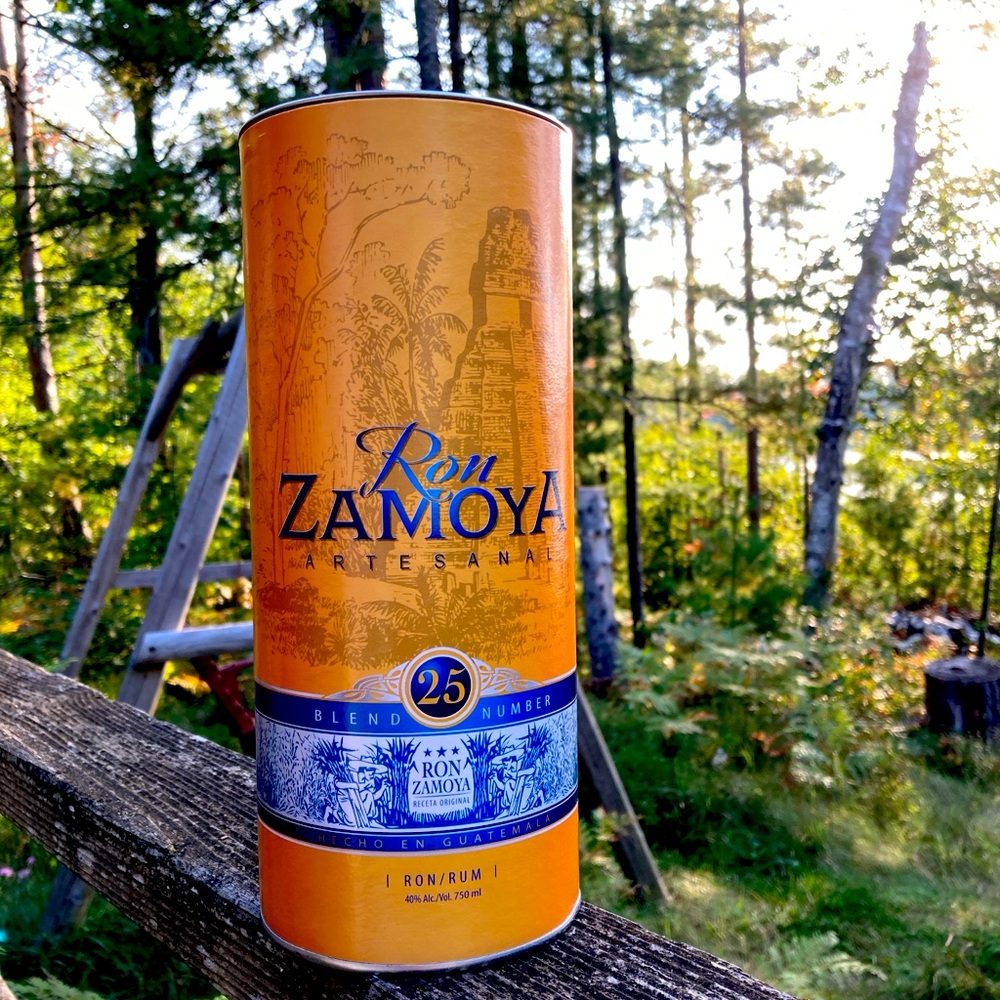 Container RON ZAMOYA ARTISANAL RUM